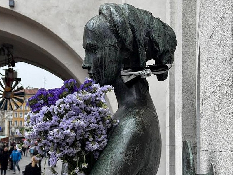 Juliet Statue